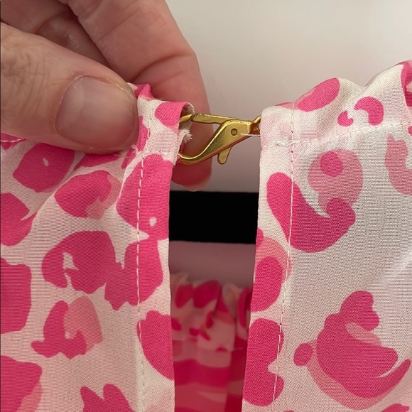 Lilly Pulitzer Riviera Pink and White Sleeveless tank with Chain neck detail - Picture 8 of 12